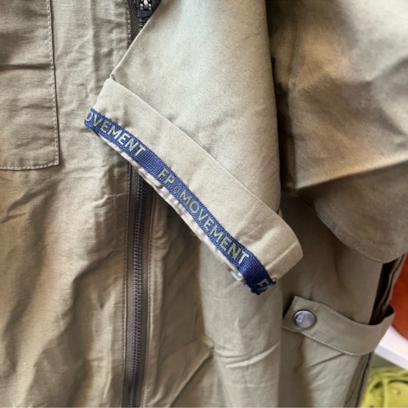 Free People FP Movement Mesmerize Me Coveralls in Army Size XS NWOT - Picture 5 of 5